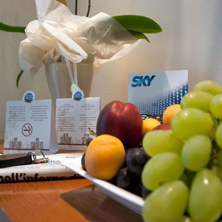 Hotel Sorriso Milano Marittima Bagian luar foto