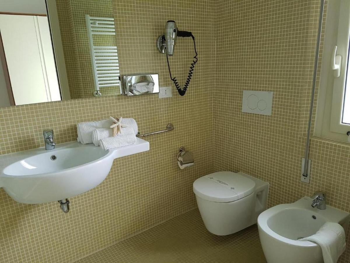 Hotel Sorriso Milano Marittima Bagian luar foto