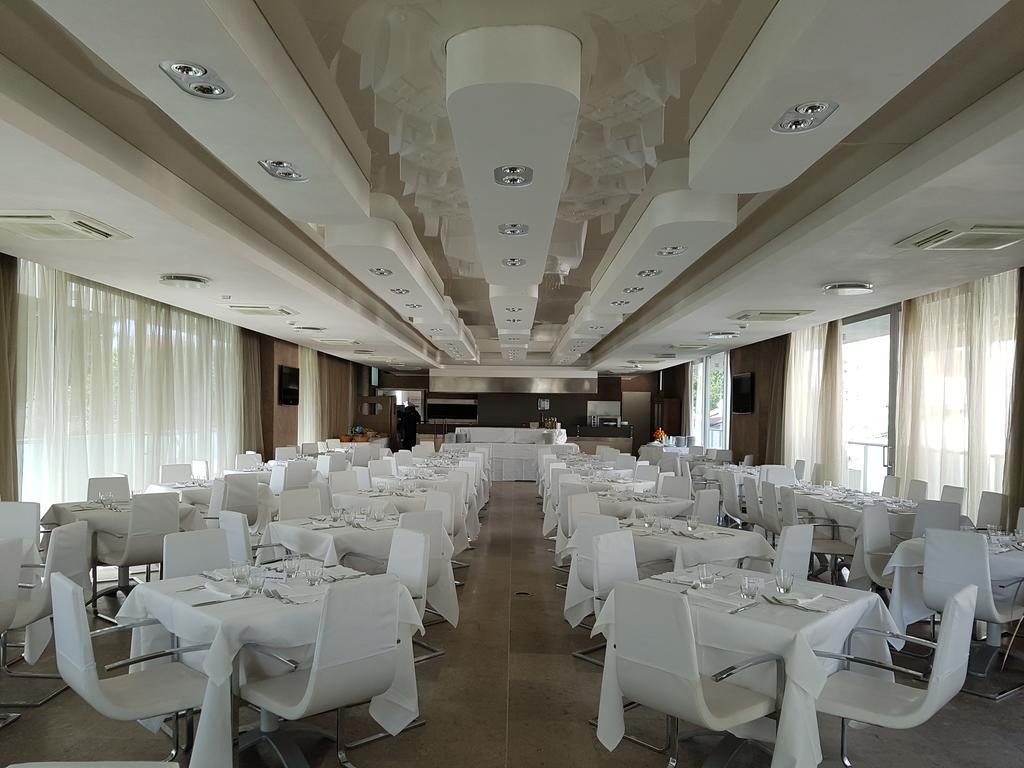 Hotel Sorriso Milano Marittima Bagian luar foto