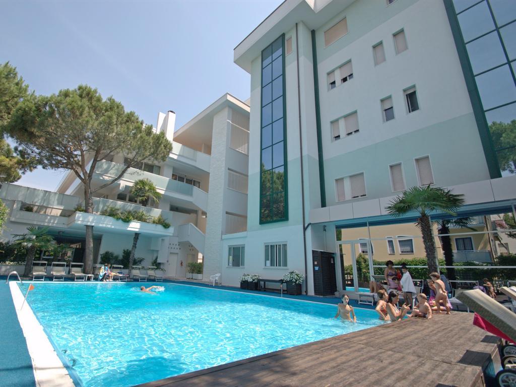 Hotel Sorriso Milano Marittima Bagian luar foto