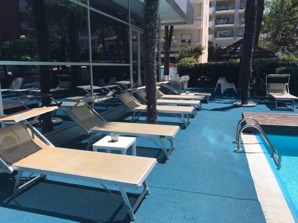 Hotel Sorriso Milano Marittima Bagian luar foto