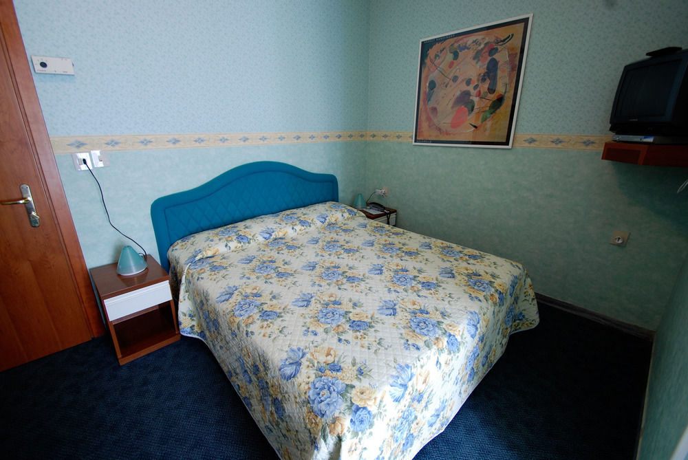 Hotel Sorriso Milano Marittima Bagian luar foto